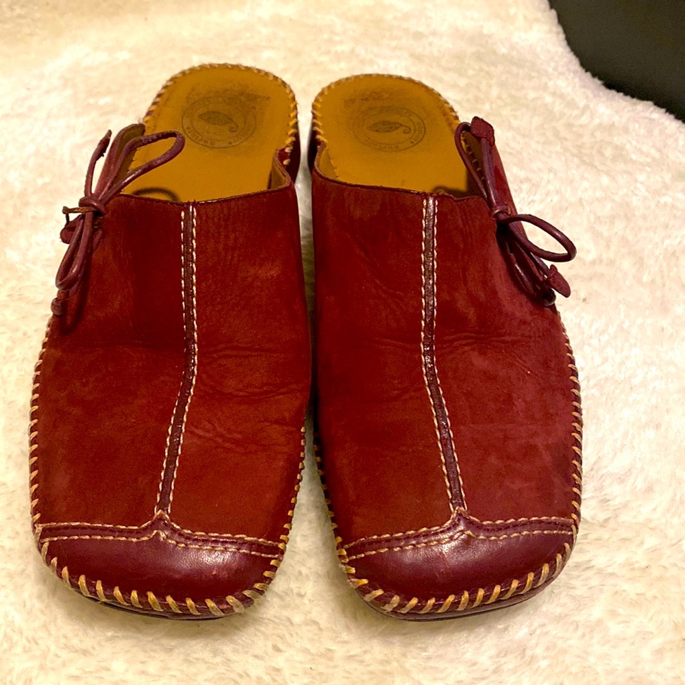 Nurture Burgundy flat mule